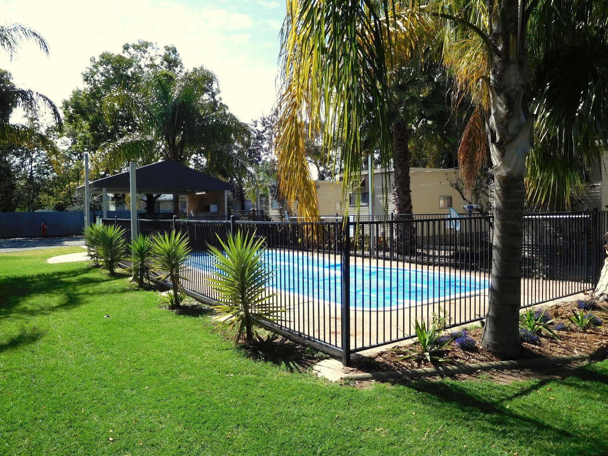 Narrabri Motel And Caravan Park Eksteriør billede